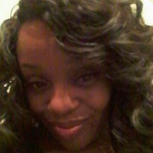 Meet your Posher, Dee